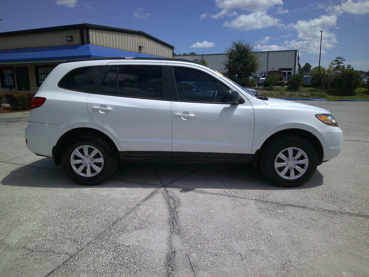 2009 WHITE HYUNDAI SANTA FE (5NMSG13D49H) , located at 390 Hansen Avenue, Orange Park, FL, 32065, (904) 276-7933, 30.130497, -81.787529 - Photo#2